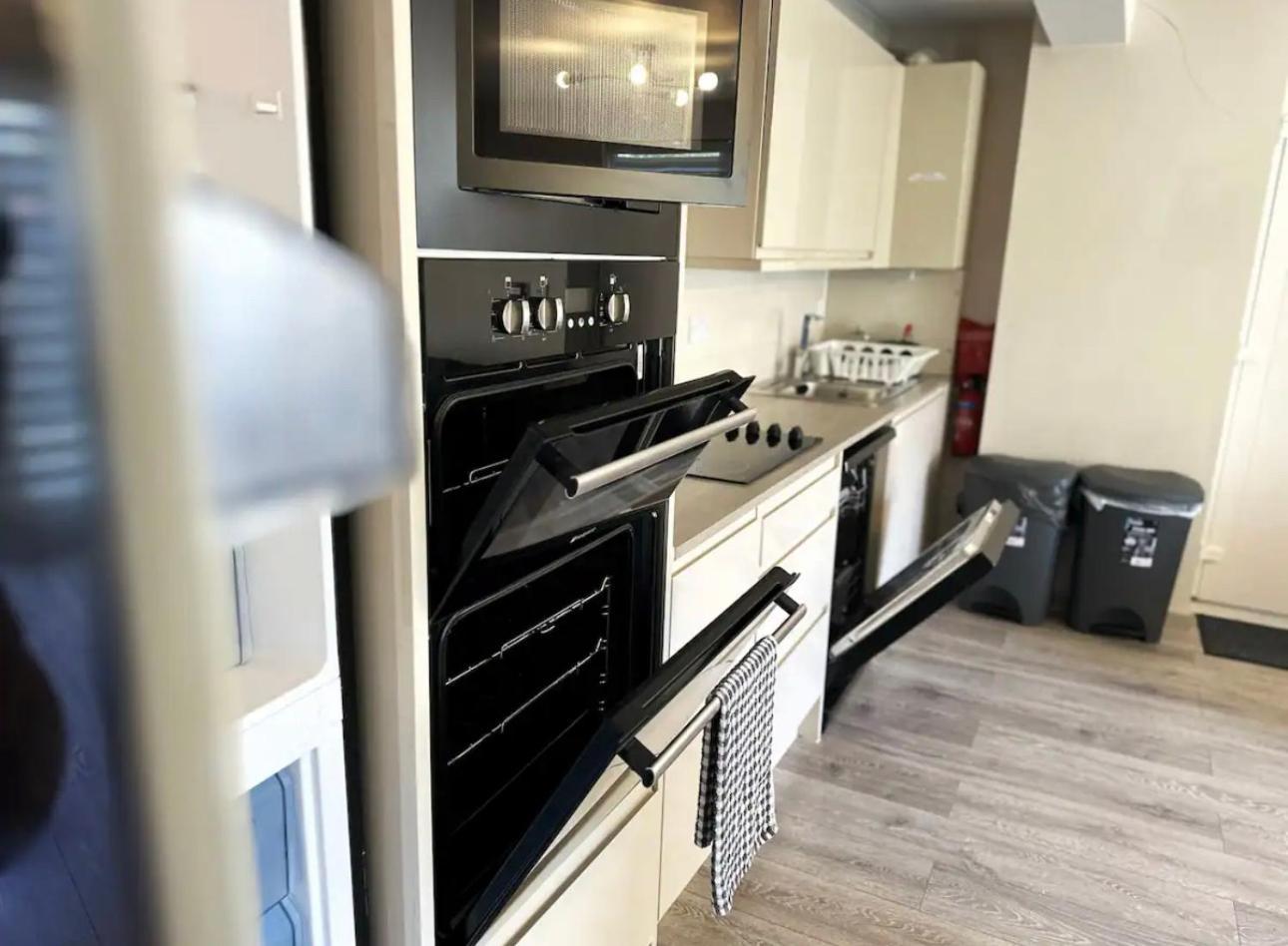 Horizon House, Stunning 2-Bedroom Flat 1, Parking, Netflix, Oxford Dış mekan fotoğraf