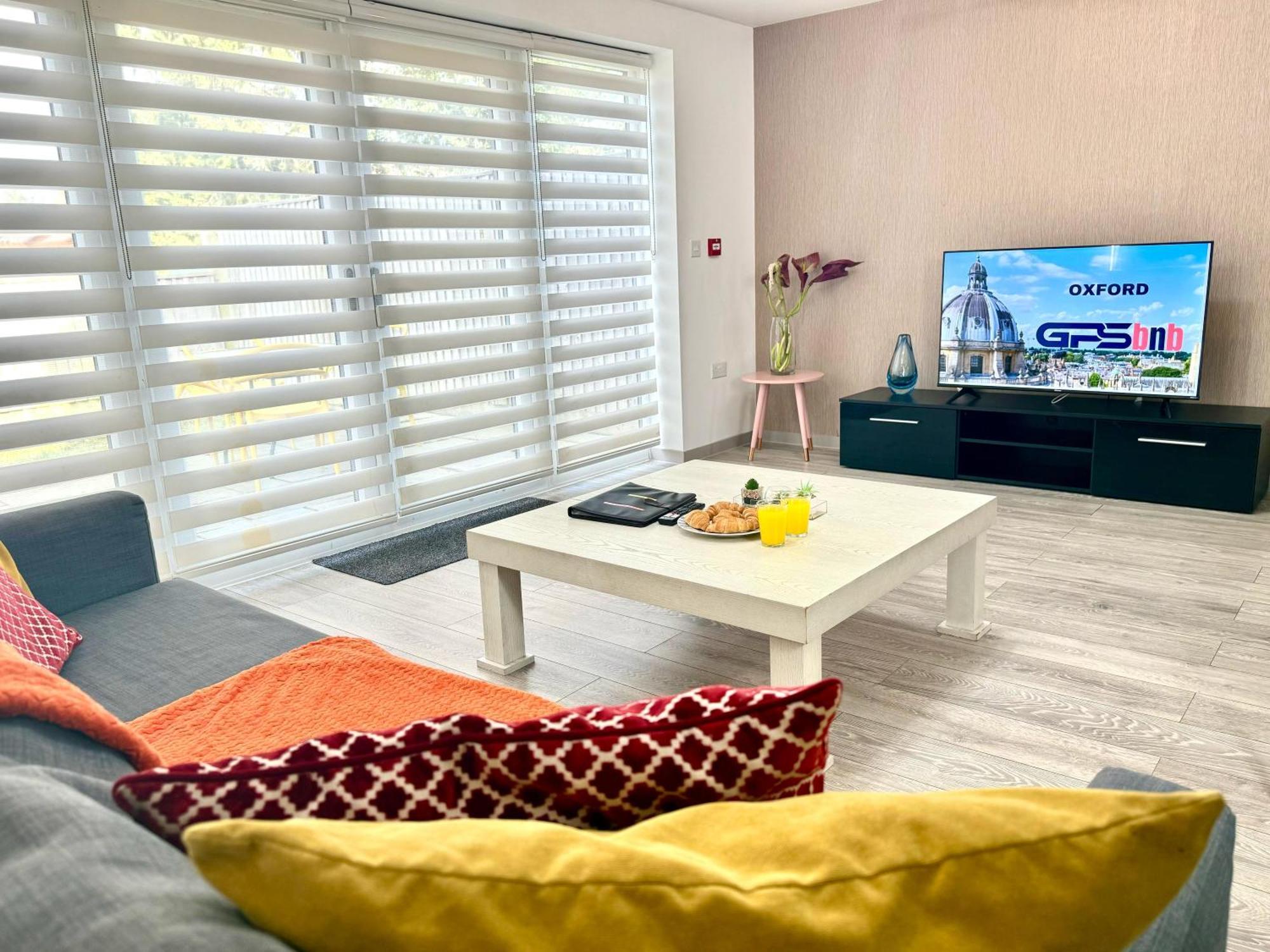 Horizon House, Stunning 2-Bedroom Flat 1, Parking, Netflix, Oxford Dış mekan fotoğraf